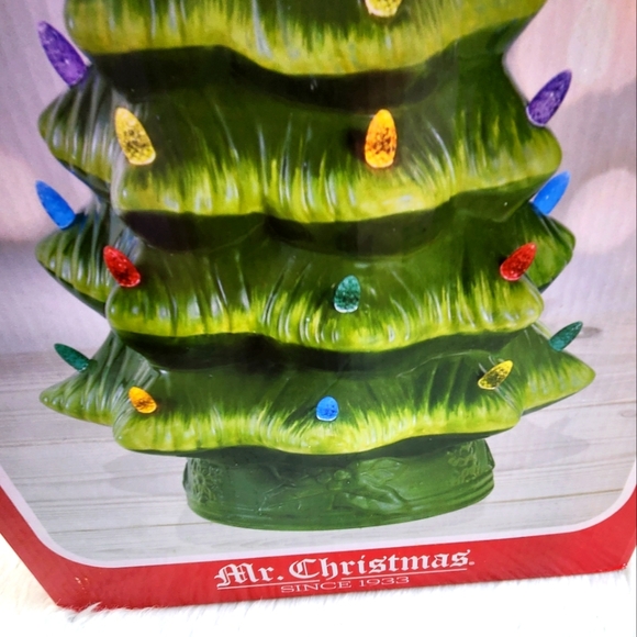 Nostalgic Ceramic Christmas Tree - Picture 5 of 7